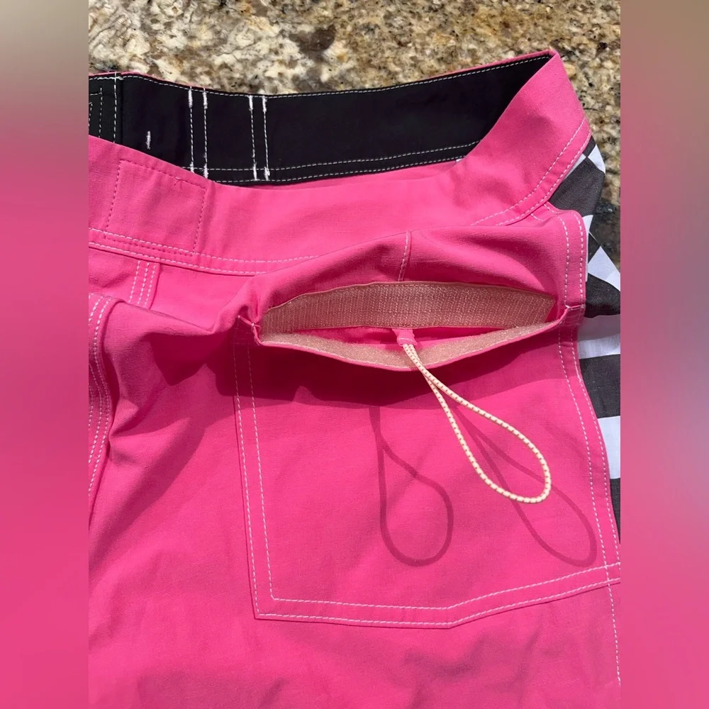NWT Quicksilver Original Arch 18” Board Shorts